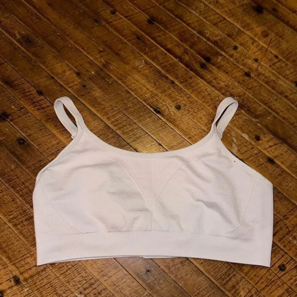 Soma Sport Seamless Ballet back wireless  L ribbed bra